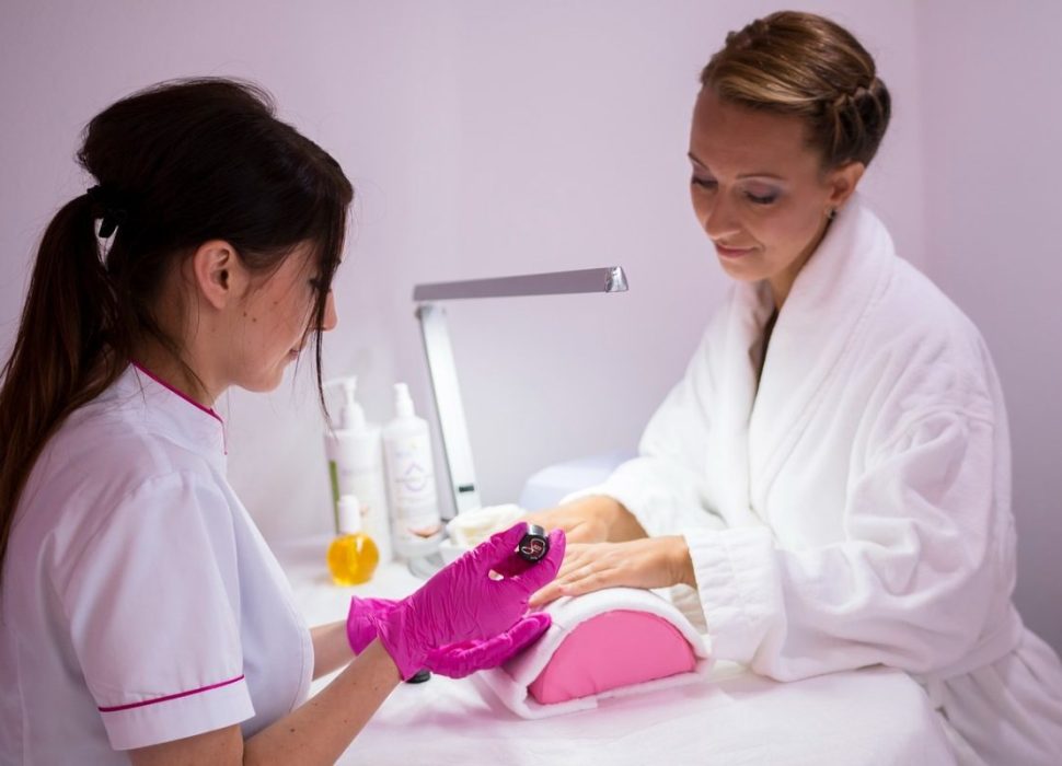 Voici_comment_faire_pousser_ses_ongles_plus_vite