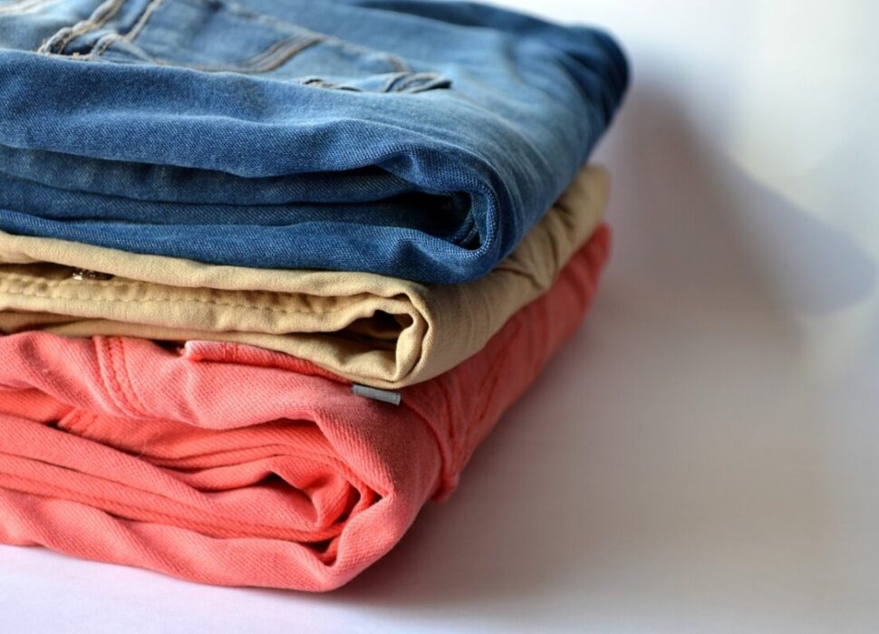 Le_jean_selvedge_:_la_nouvelle_pièce_maîtresse_du_dressing_féminin