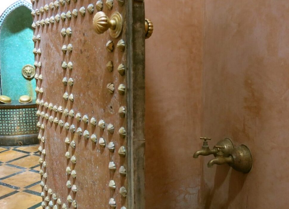 Le_Hammam_:_comment_ce_soin_oriental_contribue_au_bien_être_des_femmes_? Le_Hammam_:_comment_ce_soin_oriental_contribue_au_bien_être_des_femmes_?
