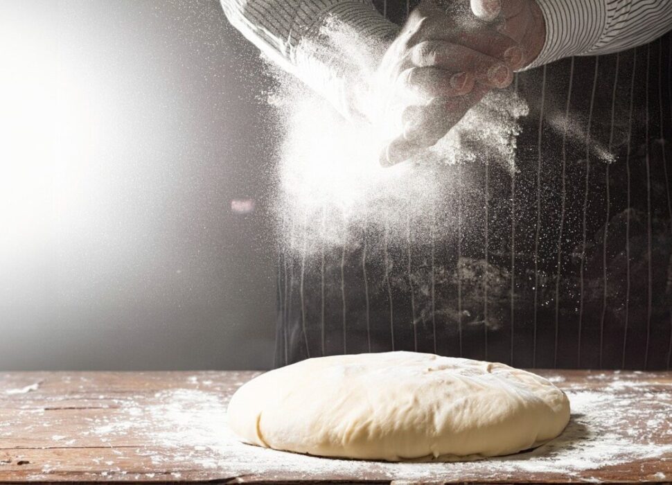 Féminité_et_desserts_d_Antan_:_le_charme_de_la_crème_aux_oeufs_à_l_ancienne