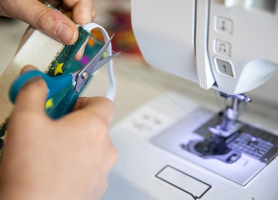 Pourquoi_est_il_crucial_de_privilégier_les_marques_qui_produisent_localement_? Pourquoi_est_il_crucial_de_privilégier_les_marques_qui_produisent_localement_?