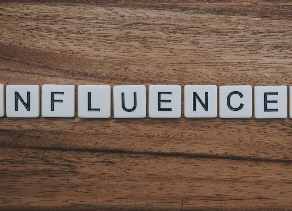 Comment_Adèle_Exarchopoulos_et_Doums_définissent_les_tendances_de_mode_actuelles Comment_Adèle_Exarchopoulos_et_Doums_définissent_les_tendances_de_mode_actuelles