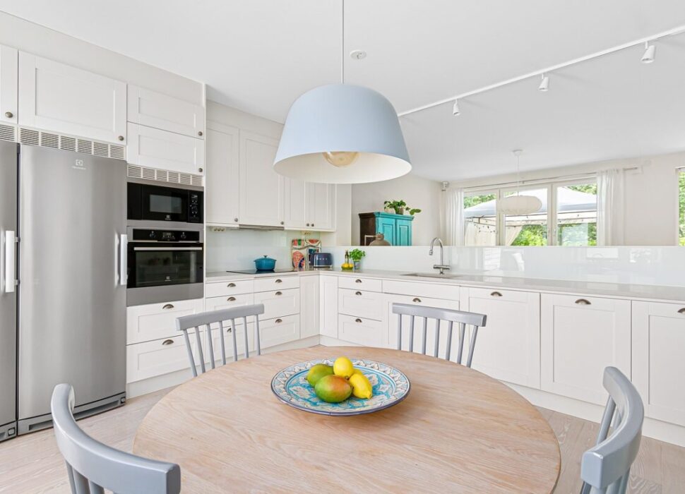 Les_secrets_du_démoulage_de_tuiles_salées_:_guide_pour_toute_femme_adepte_de_cuisine